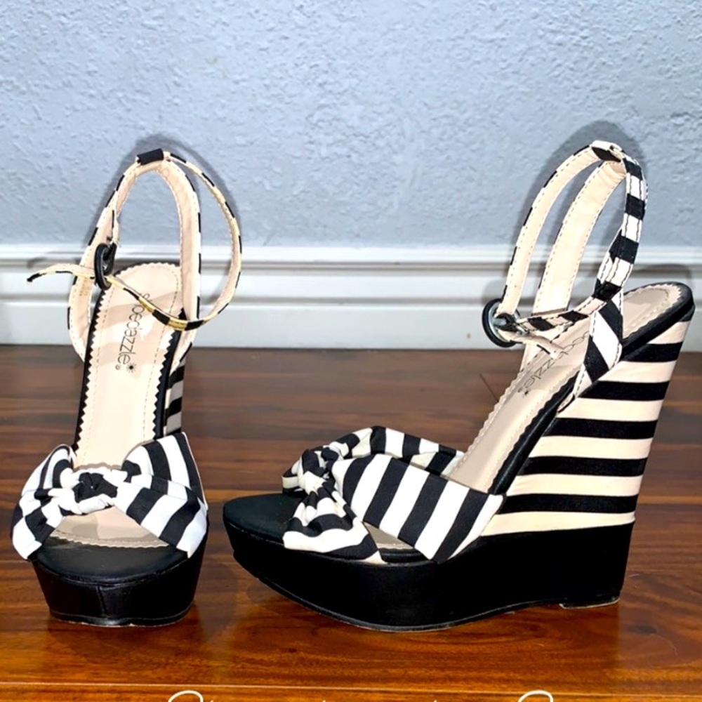 Shoedazzle Wedges